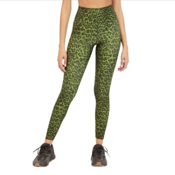 Good American GP0672 Pesto‎ Green Leopard Core Power 7/8 Leggings